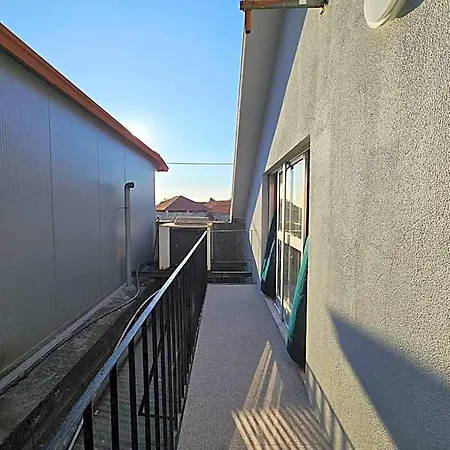 Aerostay Hotel *