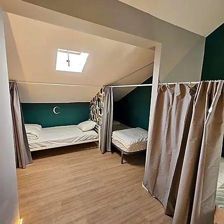 Hotel Aerostay *