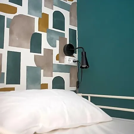 Hotel Aerostay