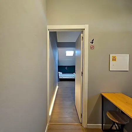 Aerostay