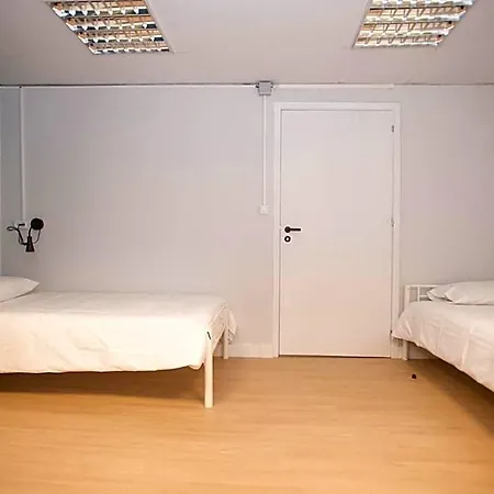 Hotel Aerostay *